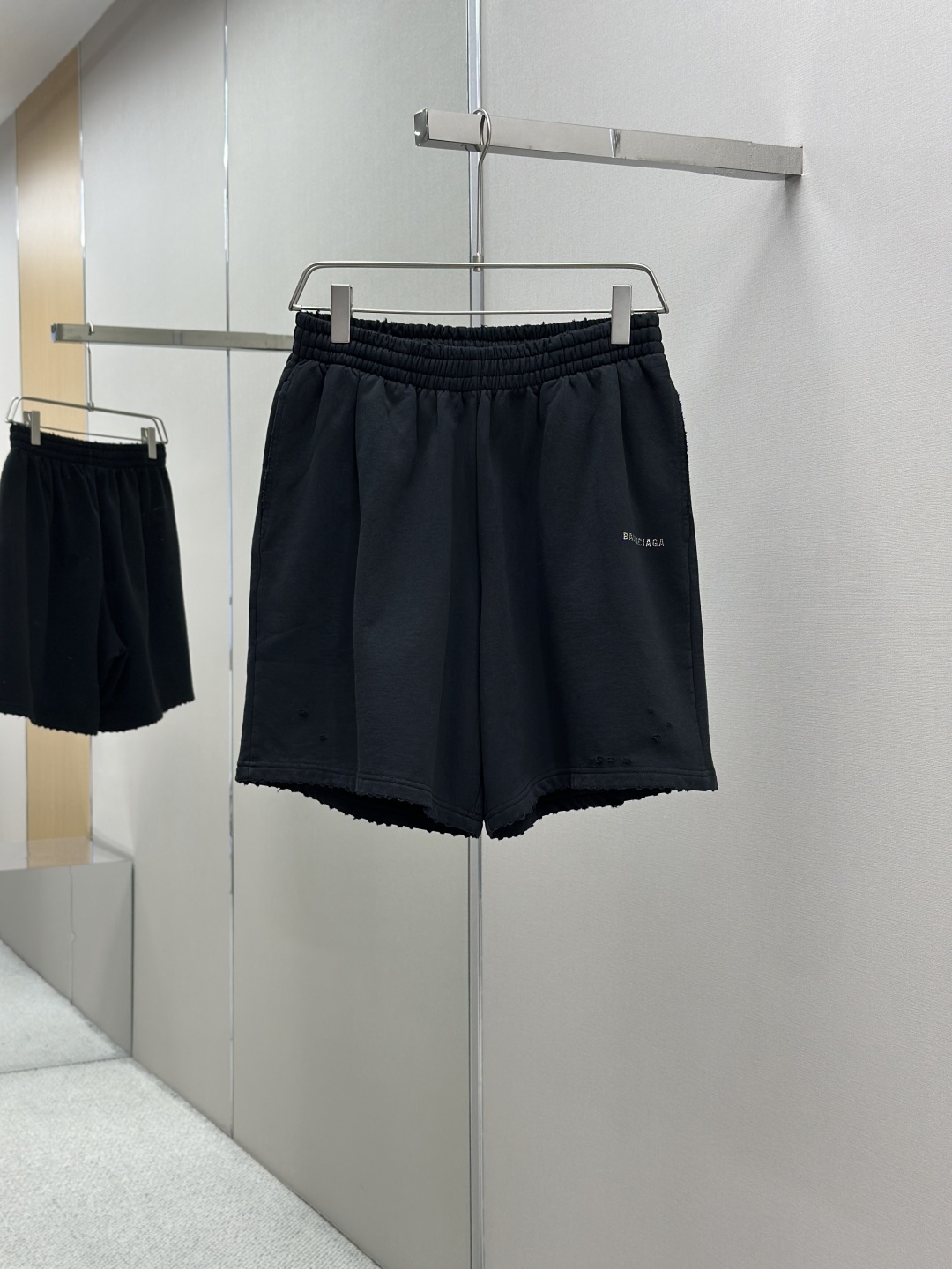 Balenciaga back烫钻短裤定