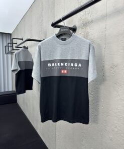 Balenciaga拼接圆领短袖工艺