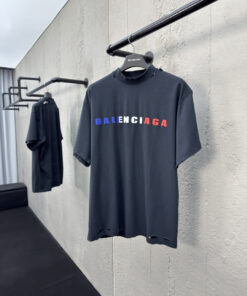 Balenciaga三色字母发泡印花短