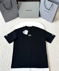 Balenciaga新款滑雪系列短袖