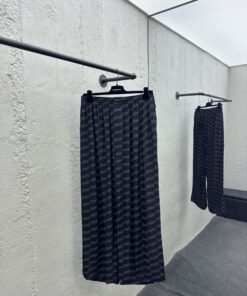 Balenciaga斜锁扣双绉长裤工
