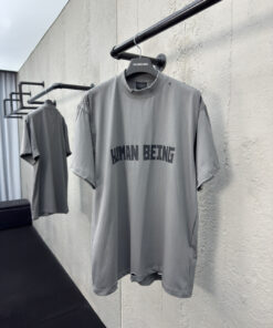 Balenciaga印花字母不规则下摆