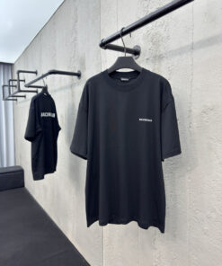 Balenciaga字母刺绣短袖工艺