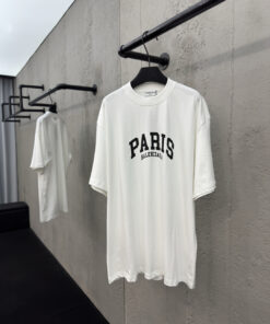 Balenciaga字母印花短袖工艺