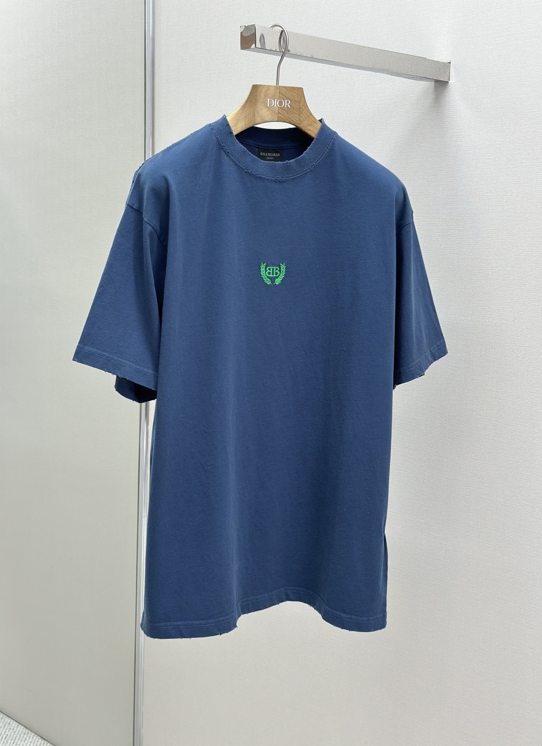 巴黎世家麦穗绣花圆领短 - 图片 3