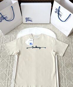 Burberry2025SS早春新款新字母