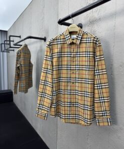 BURBERRY格纹领口纽扣衬衫工