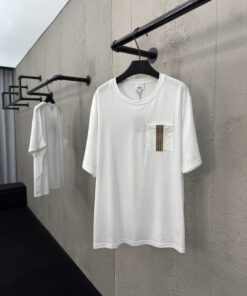 BURBERRY口袋织带条纹短袖工_888