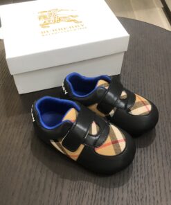 burberry童鞋25SS最早_17397