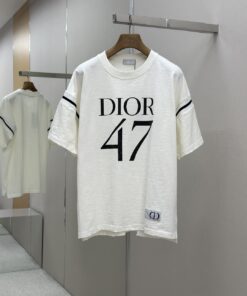 CD2024新款47号印花拼袖T恤