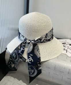 Chanel香奈儿新款草帽搭