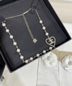 Ch@nel25P新款镂空爱心水钻双C