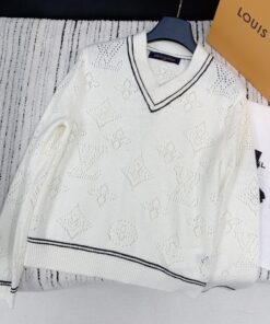 春夏新款V领logo镂空针织毛衣SM