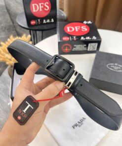 到货 实物拍摄,普拉达男士皮