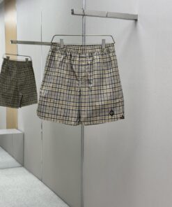 DIOR   25ss新款是  的经典单