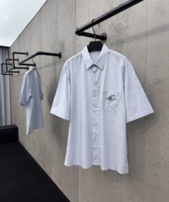 DIOR口袋铃兰花刺绣短袖衬衫