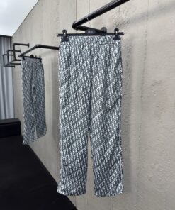 DIOR老花满印字母长裤工艺说