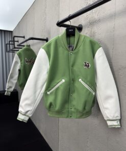 DIOR字母刺绣羊毛棒球服工艺