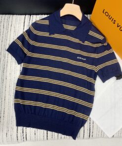 顶级版本春夏新款翻领字母条毛衣