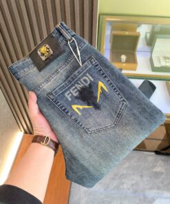 芬迪新款来袭新春爆款新品_16371