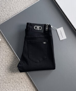 菲拉格慕2025春夏男士水洗小直