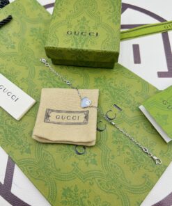 Gucci 爱心珐琅蓝色手链 细节实