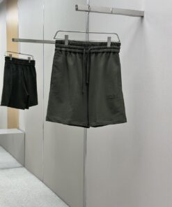 Gucci刺绣棉质短裤面料选择