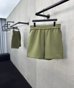 GUCCI 刺绣字母短裤工艺说明：