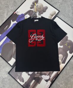 纪梵希2025春夏新款首发专柜最_