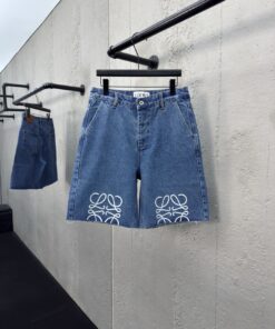 LOEWE 单宁图案牛仔短裤工艺说