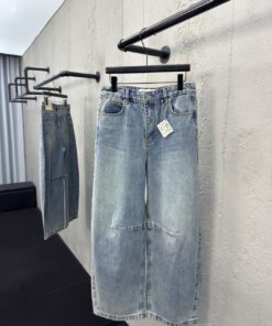 LOEWE图案标志锥形牛仔裤工艺