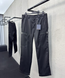 LOUISVUITTON刺绣工装裤工艺