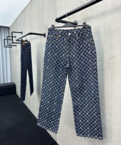 LOUISVUITTON珍珠扣提满印牛仔