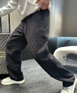 LV2025春季新款休闲裤官网_13437