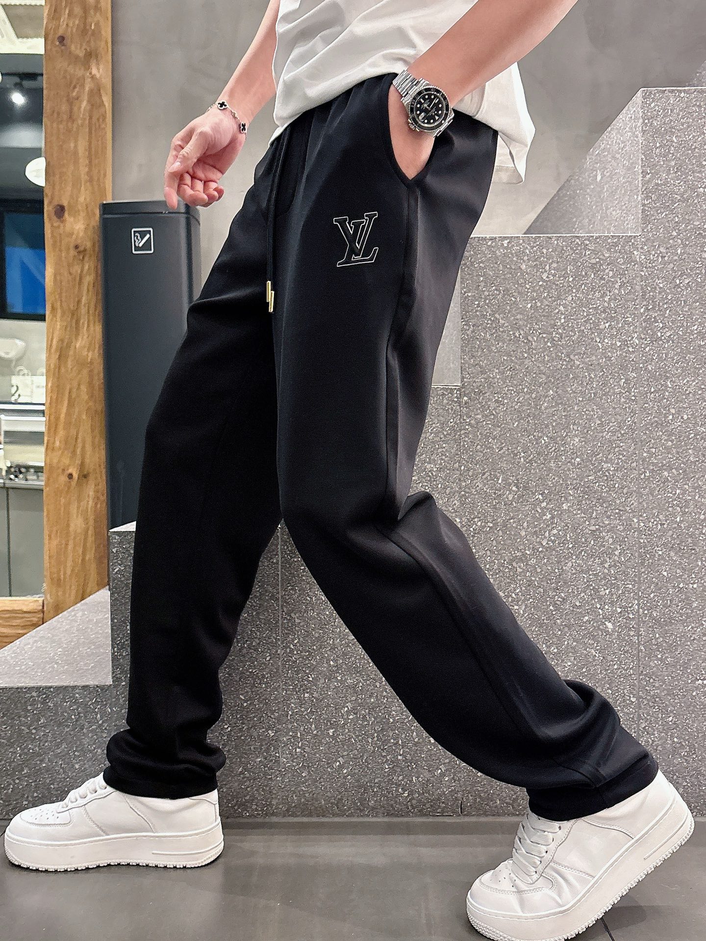 LV2025春夏休闲裤子美学的_13375