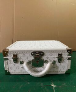 路易威登，塔箱硬箱借鉴了 Alz_295