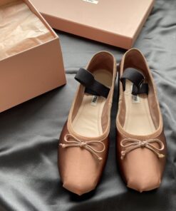 Miu 法式仙女芭蕾舞单鞋！它带着_14864