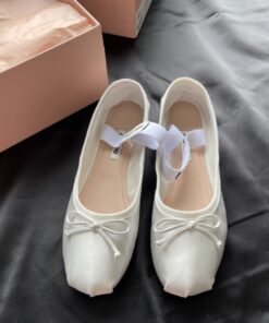 Miu 法式仙女芭蕾舞单鞋！它带着_14866