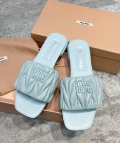 miu就是仙女的专属，就连拖鞋都