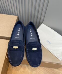 MIU MIU休闲豆豆鞋 女孩子们哪_14826