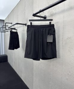 MONCLER 弹力尼龙短裤工艺说明