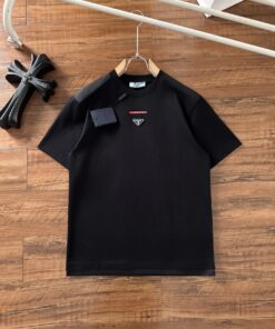 普拉达2025春夏新款男女同款短_7854
