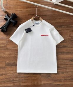 普拉达2025春夏新款男女同款短_7860