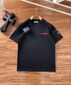 普拉达2025春夏新款男女同款短_7861