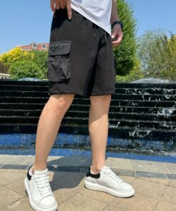 普拉达原单货情侣款春夏新品短