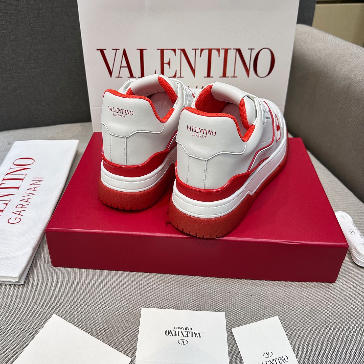 VLNT华伦天奴 情侣款_10229 - 图片 5