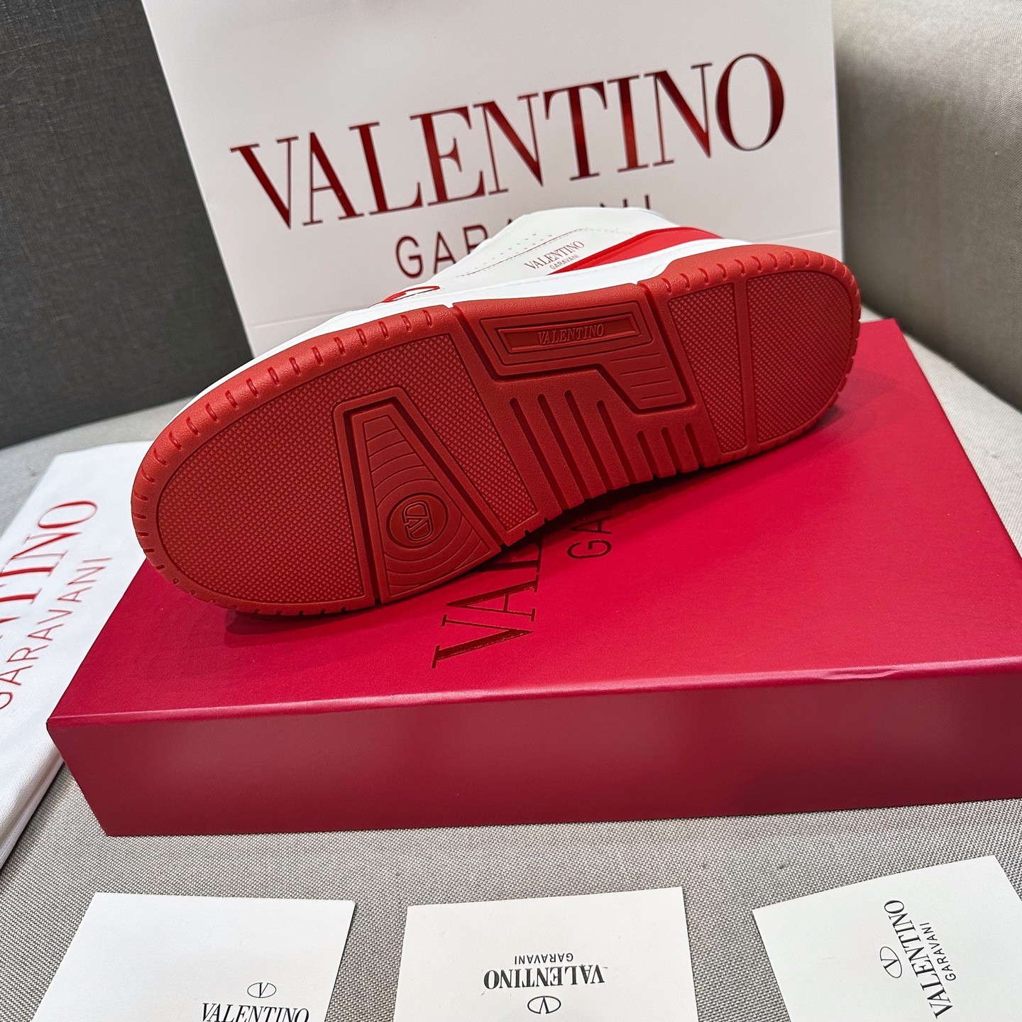 VLNT华伦天奴 情侣款_10229 - 图片 9