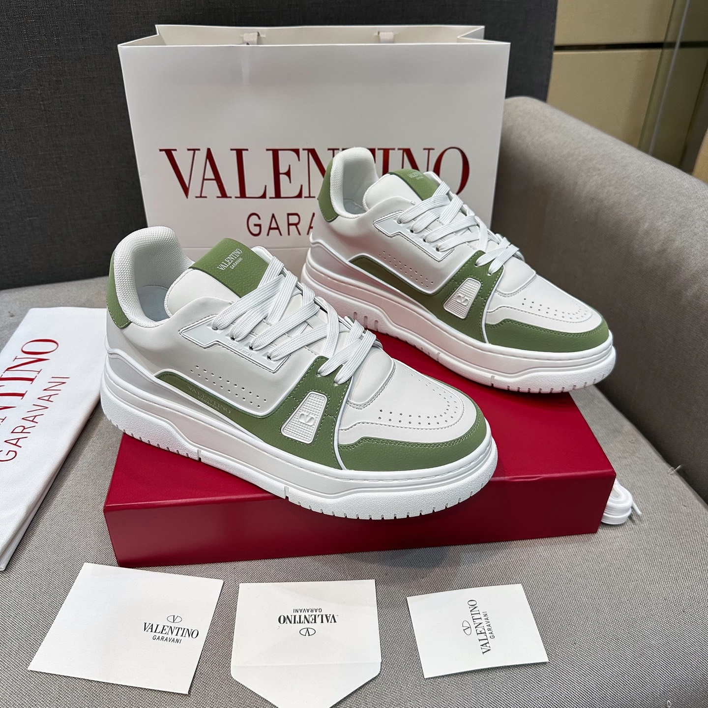 VLNT华伦天奴 情侣款_10231 - 图片 2