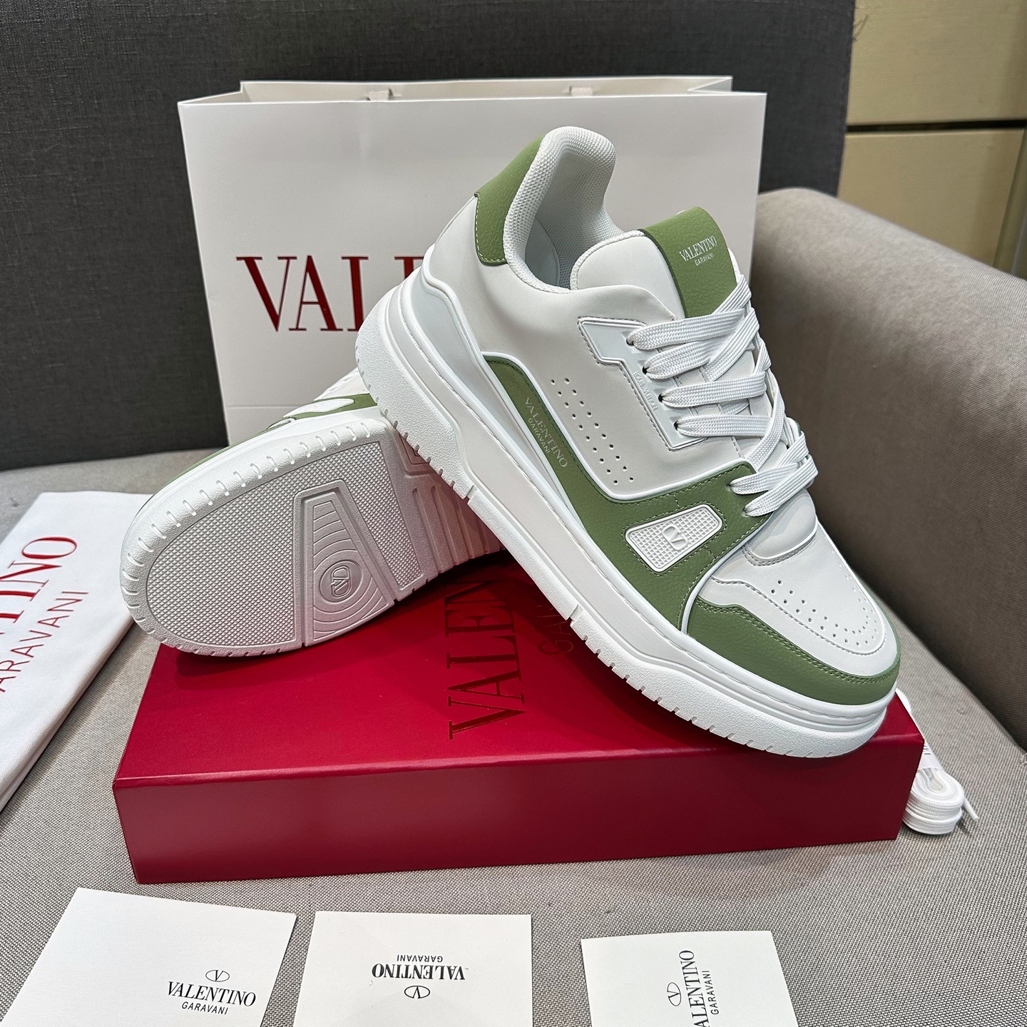 VLNT华伦天奴 情侣款_10231 - 图片 3