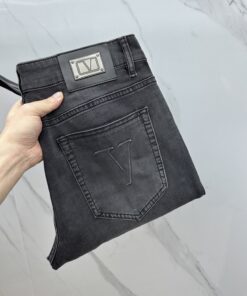 VLTN华伦天奴高端定制2025_